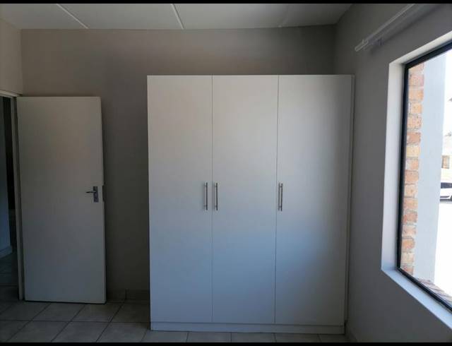 2 BEDROOM PROPERTY TO RENT IN GROBLERPARK